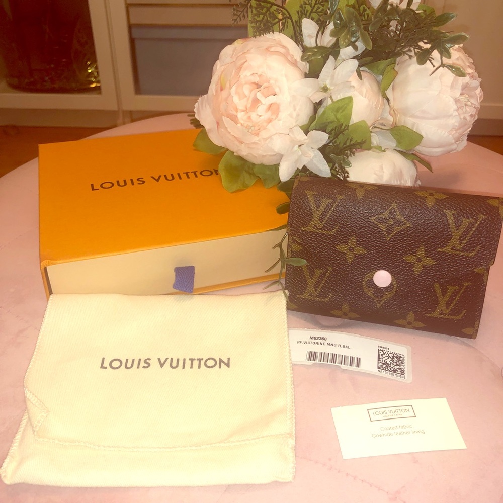 Louis Vuitton rose ballerine victorine wallet